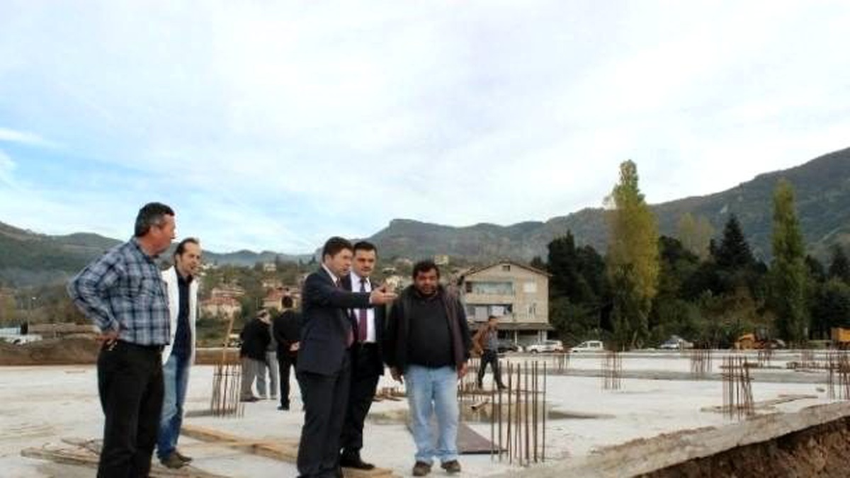 Milletvekili Tunç, Tekne ve Yat Sanayi Sitesi İnşaatında İnceleme Yaptı
