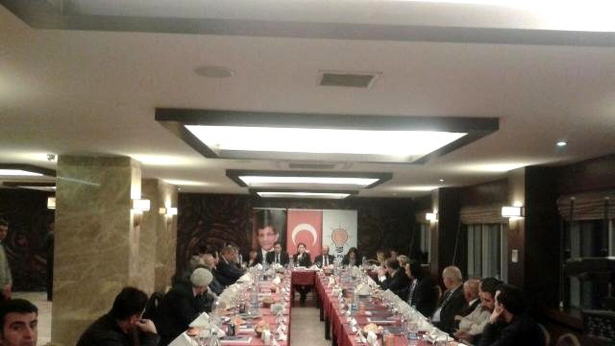 AK Partili Özdemir STK Buluşmalarında