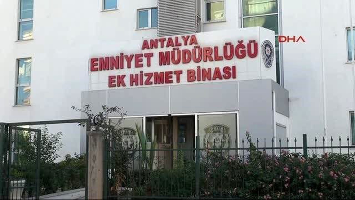 Polis Fuhuştan Kurtardı, 1 Gün Sonra Doğum Yaptı