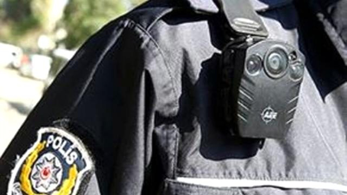 Polislerin Yaka Kamerası Kullanımı