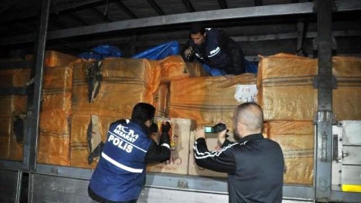 Tırda 150 Bin Paket Kaçak Sigara Ele Geçirildi