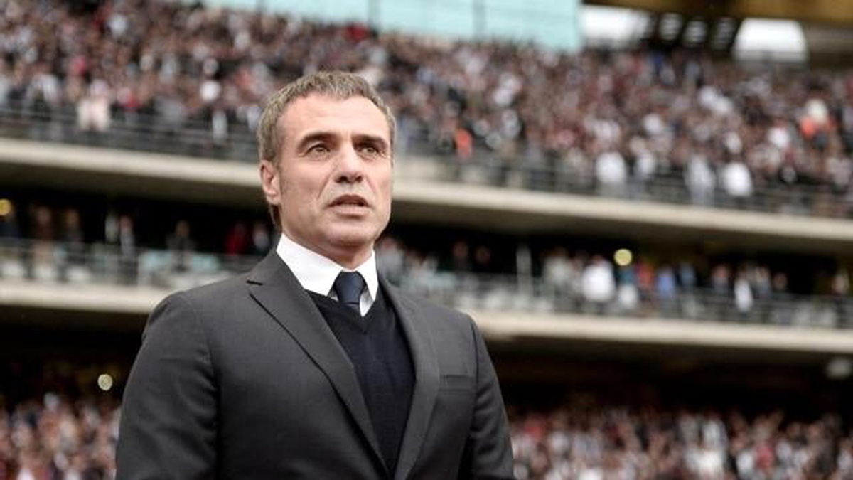 Trabzonspor, Ersun Yanal ile Görüşmelere Başlandığını Borsaya Bildirdi