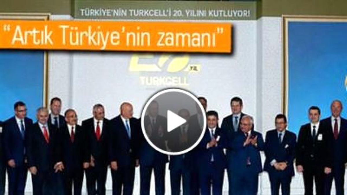 Turkcell\'in 20. Yıl Resepsiyonunda Devletin Zirvesi Bir Araya Geldi