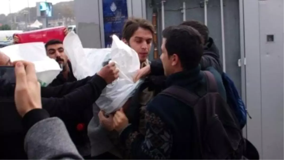 ABD Askerlerine Çuval Geçirildi, ABD Olaya Ateş Püskürdü