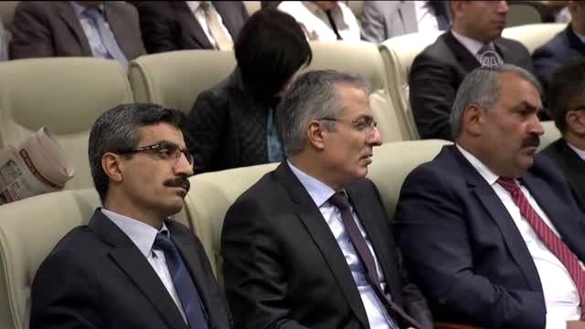 Davutoğlu: Zorunlu İş Sağlığı ve Güvenliği Dersi Koyacağız