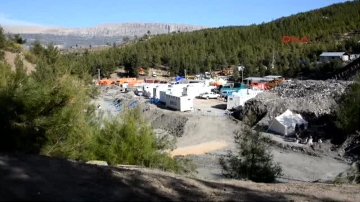 Karaman Maden Faciasında 15\'inci Gün, 16 İşçiye Ulaşılamadı