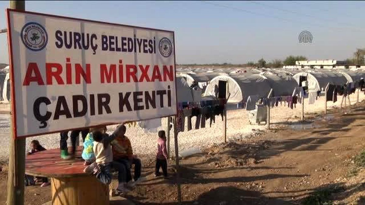 "Suriyeli Kürtler\'den 17 Bin 256\'sı Çadırlarda Kalıyor"