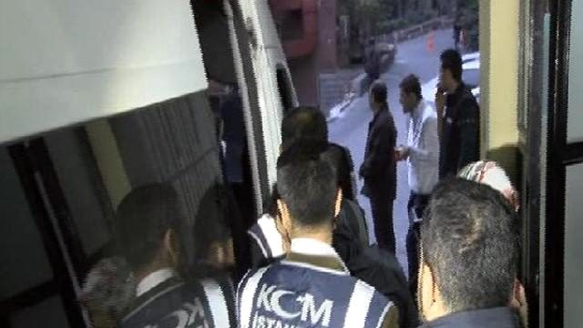 16 Polis Sağlık Kontrolünden Geçirildi