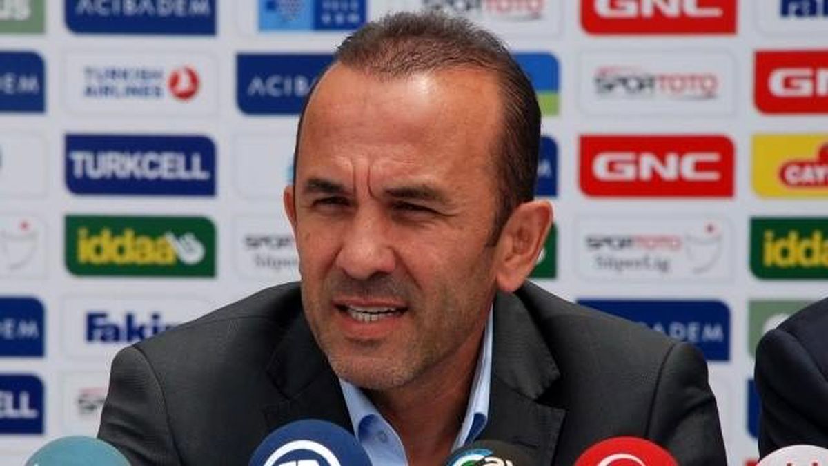 Çaykur Rizespor Yönetiminden Özdilek\'e Güven Açıklaması