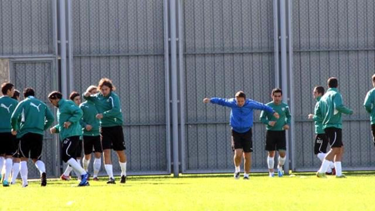 Bursaspor\'da Gözler Fenerbahçe Maçında