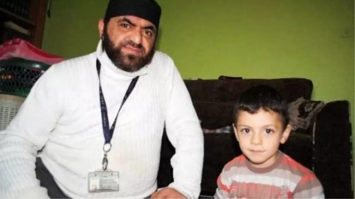 Dakikada 10 Defa Tüküren Adamın Dramı