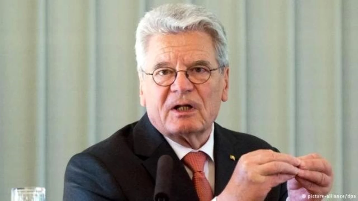 Gauck\'a Dış Politika Sınırlaması