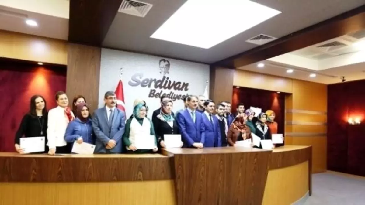 Genç Girişimciler Sertifikalarını Başkan Alemdar\'dan Aldı