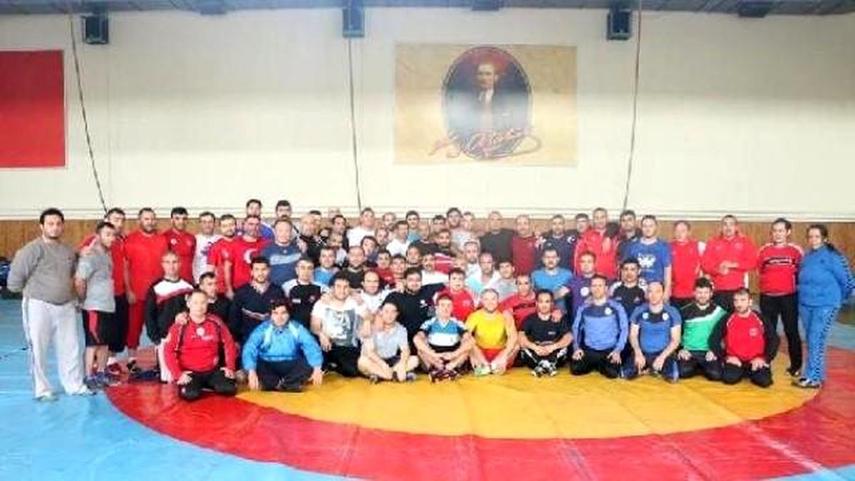 Güreşte Antrenör Kursu Başladı