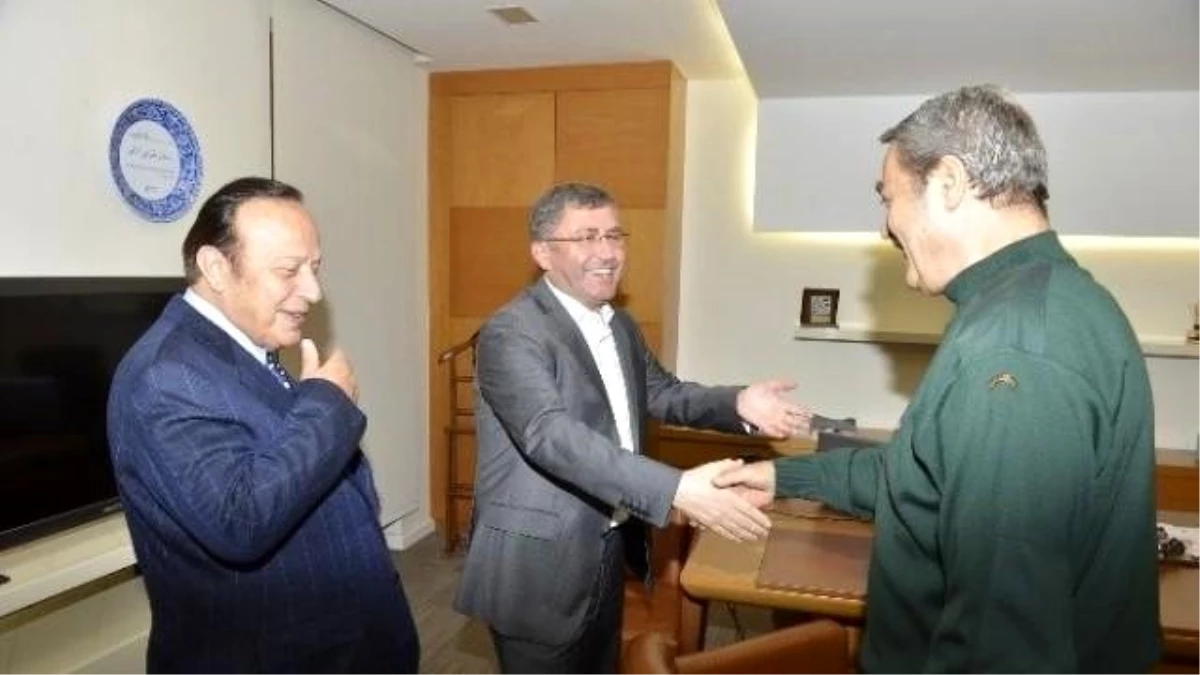 Kadir İnanır\'dan Başkan Türkmen\'e Sürpriz Ziyaret