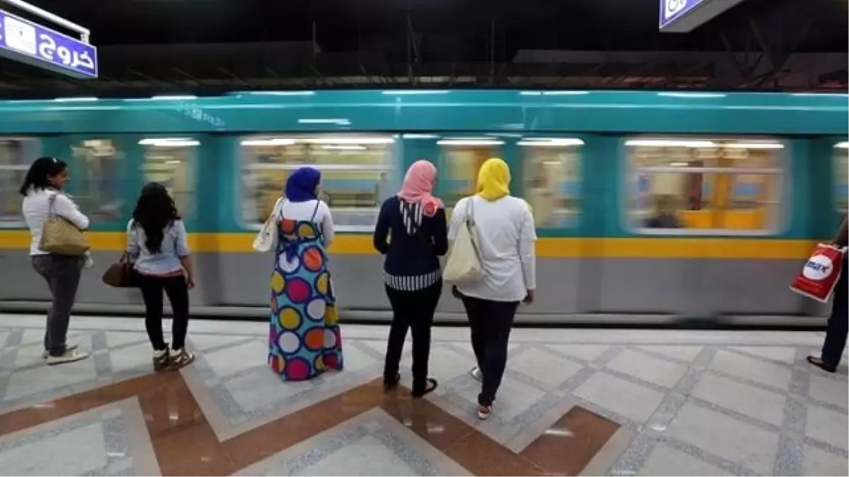 Kahire Metrosuna Bombalı Saldırı: 7 Yaralı