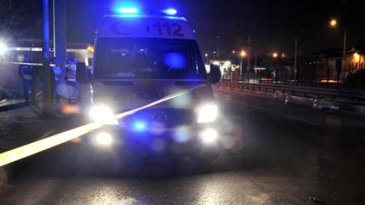 Mersin\'de Kamyon Çekiciye Çarptı: 1 Ölü