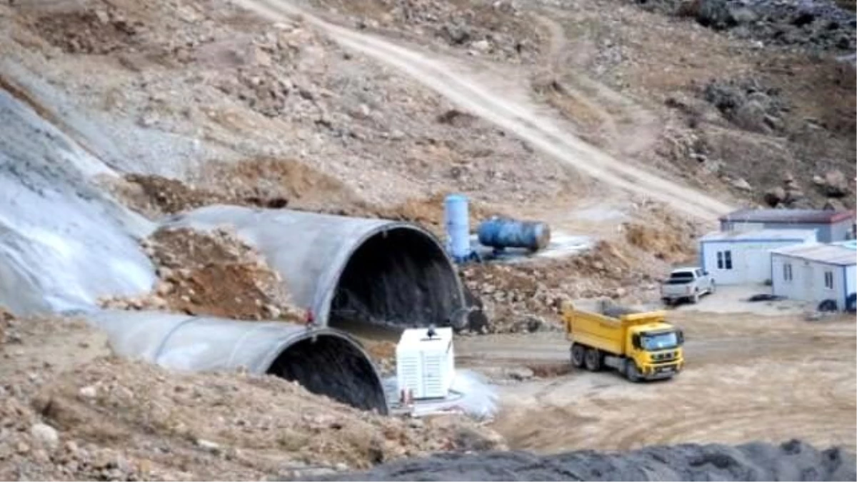 Ovit Tünel İnşaatında İhmal Nedeniyle Çalışmalar Durduruldu