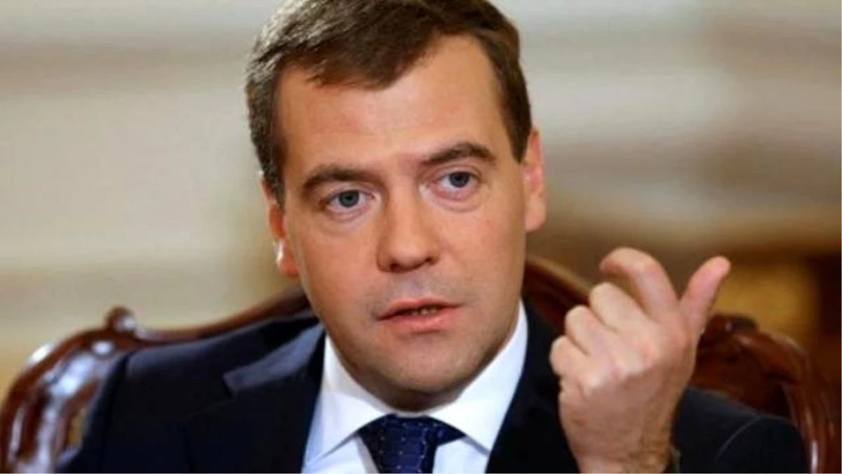 Rusya Başbakanı Medvedev Myanmar\'da