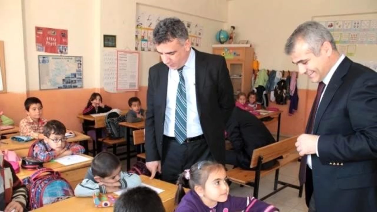 Sultanoğlu, Bozkandak ve Kızılyaka Okullarını Ziyaret Etti
