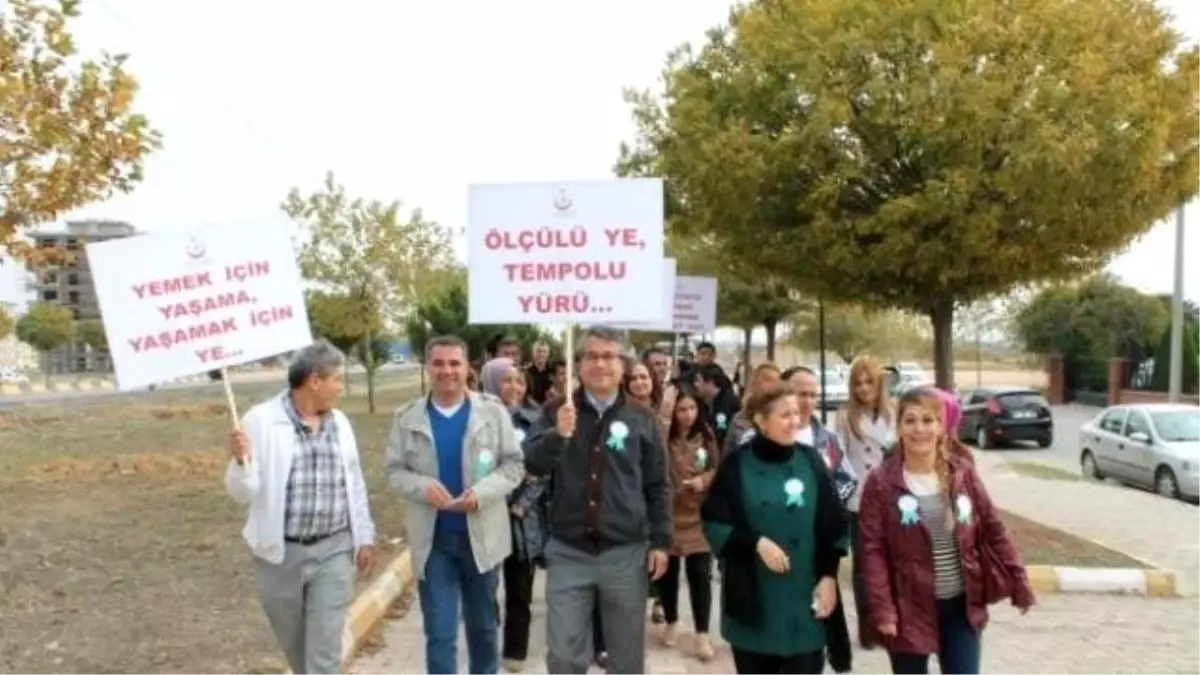 14 Kasım \'Diyabet Günü\' Kapsamında Yürüyüş Yapıldı