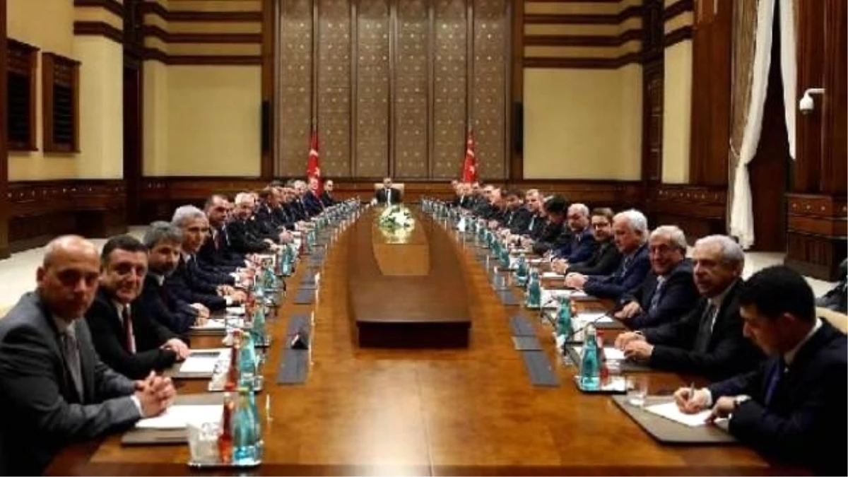 Erdoğan, TFF Başkanını ve Kulüpler Birliği Üyelerini Kabul Etti