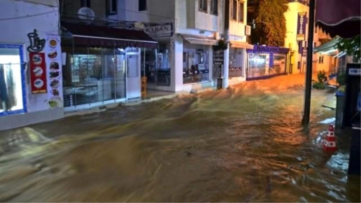 Ege ve Akdeniz\'de Şiddetli Yağış