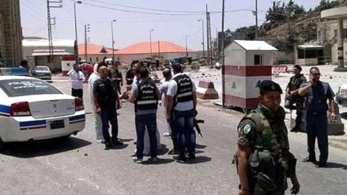 Lübnan\'da Askeri Araca Bombalı Saldırı