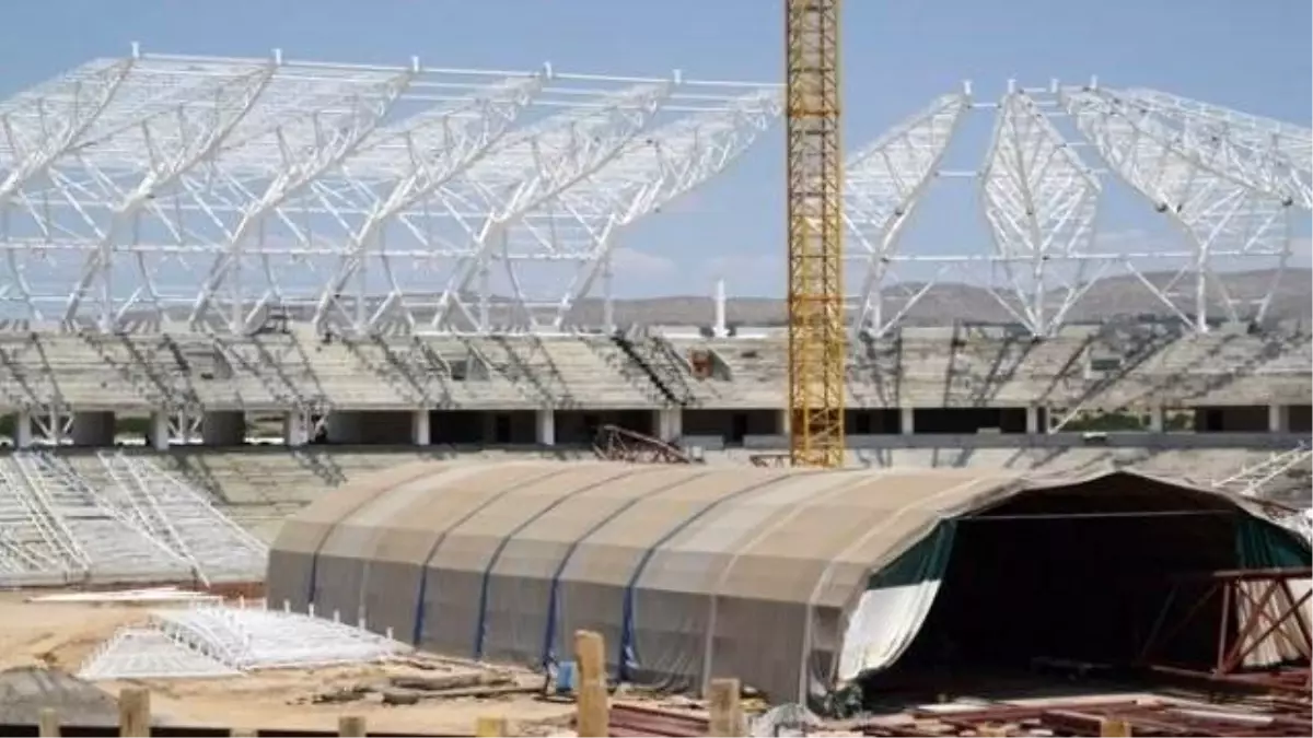 Malatya Arena Stadı Yükseliyor