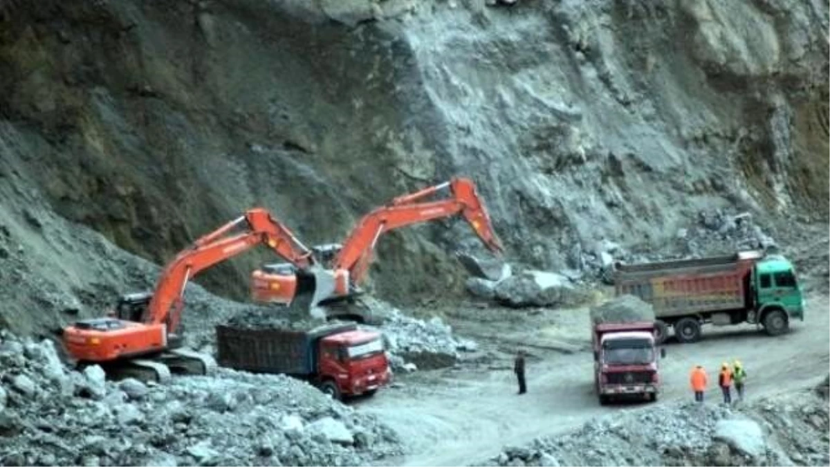 Ordu Valisi Balkanlıoğlu: Denizdeki Havalimanı Karadan Ucuza Geldi