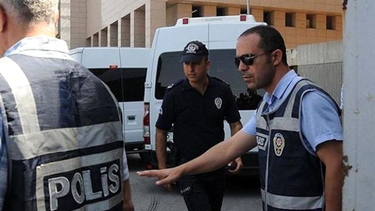 Paralel Yapı" Soruşturmasında 8 Kişi Serbest Bırakıldı