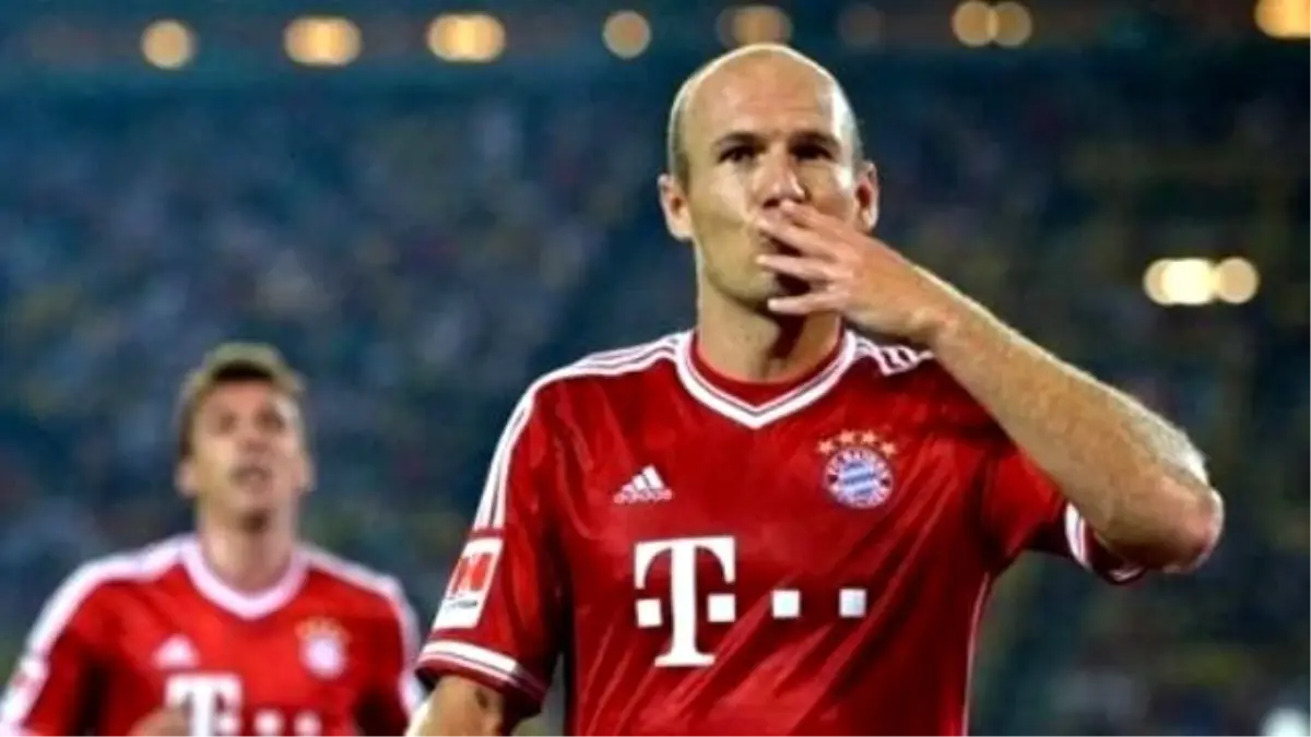 Robben\'in "Altın Top" Favorileri Messi ile Ronaldo