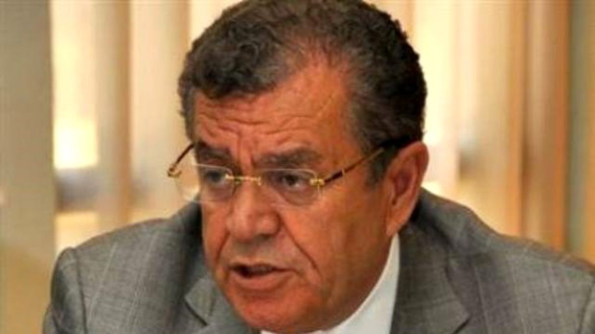 ATO Başkanı Bezci\'ye Kent Konseyi Şeref Üyeliği Kartı