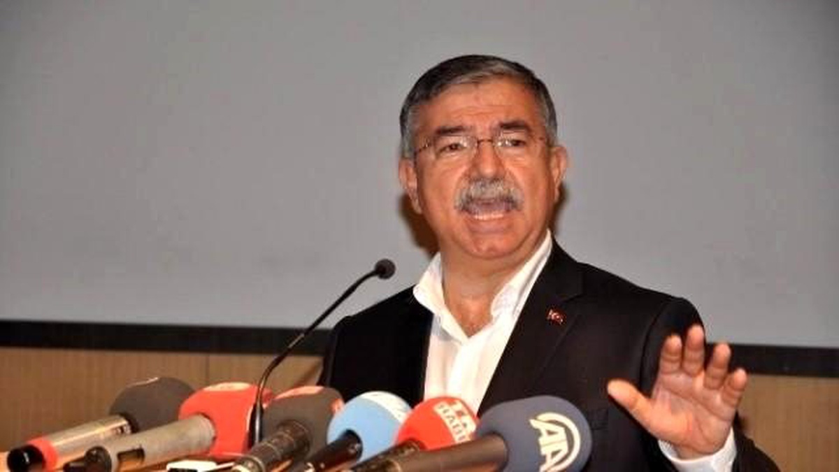 Bakan Yılmaz, Cumhuriyet Üniversitesi\'nde Temel Atma Törenine Katıldı