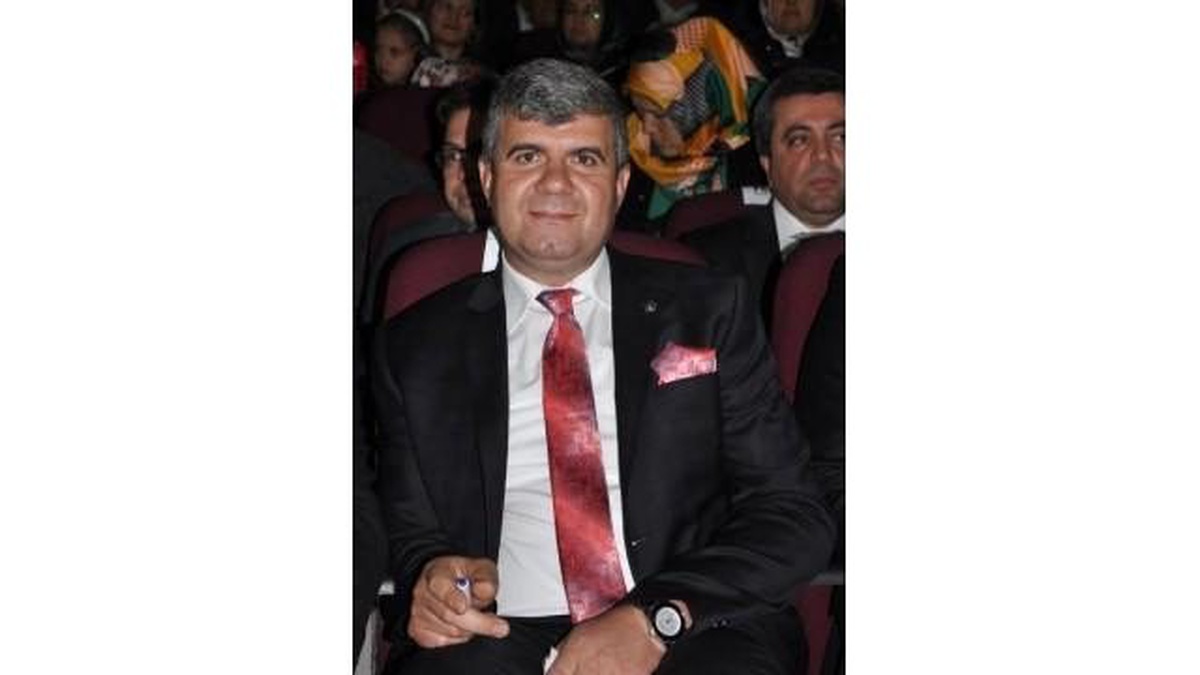 Bakan Zeybekci, "Cumhurbaşkanlığı Sarayı Tartışmaları Boş"
