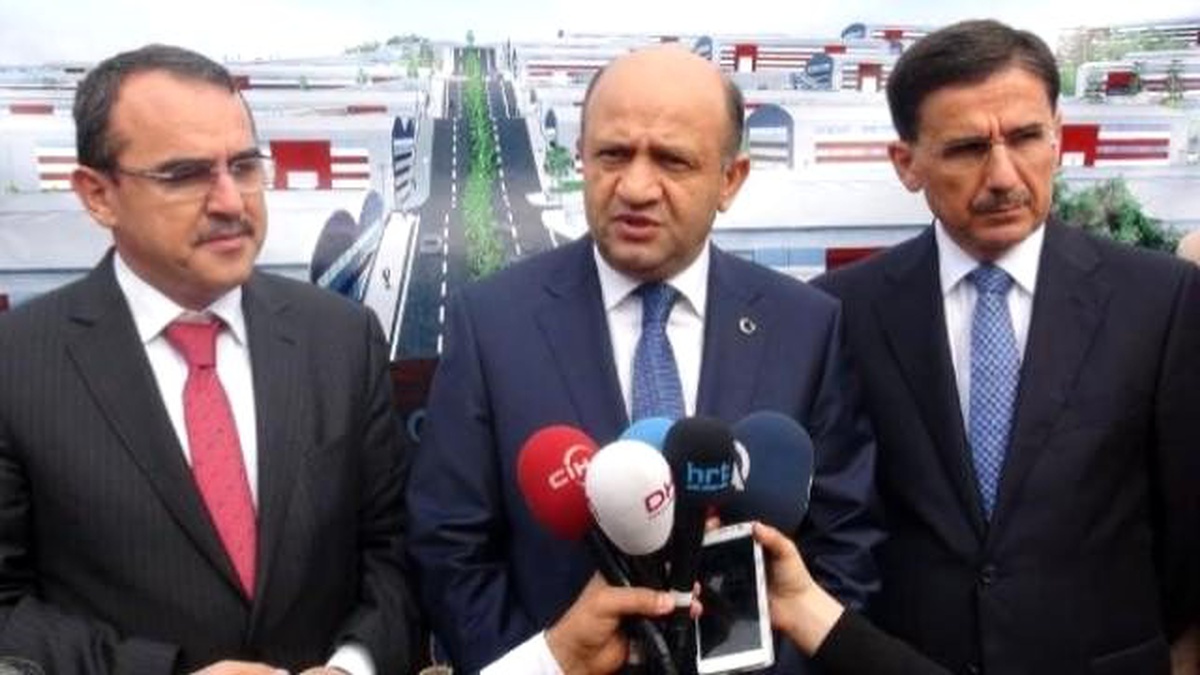 Bilim Sanayi ve Teknoloji Bakanı Fikri Işık Mobilyacılar Sitesini İnceledi