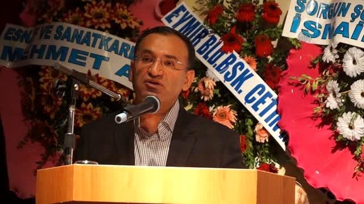 Bozdağ: "Onlar Kafalarından Ülkeyi Paramparça Etmişler"