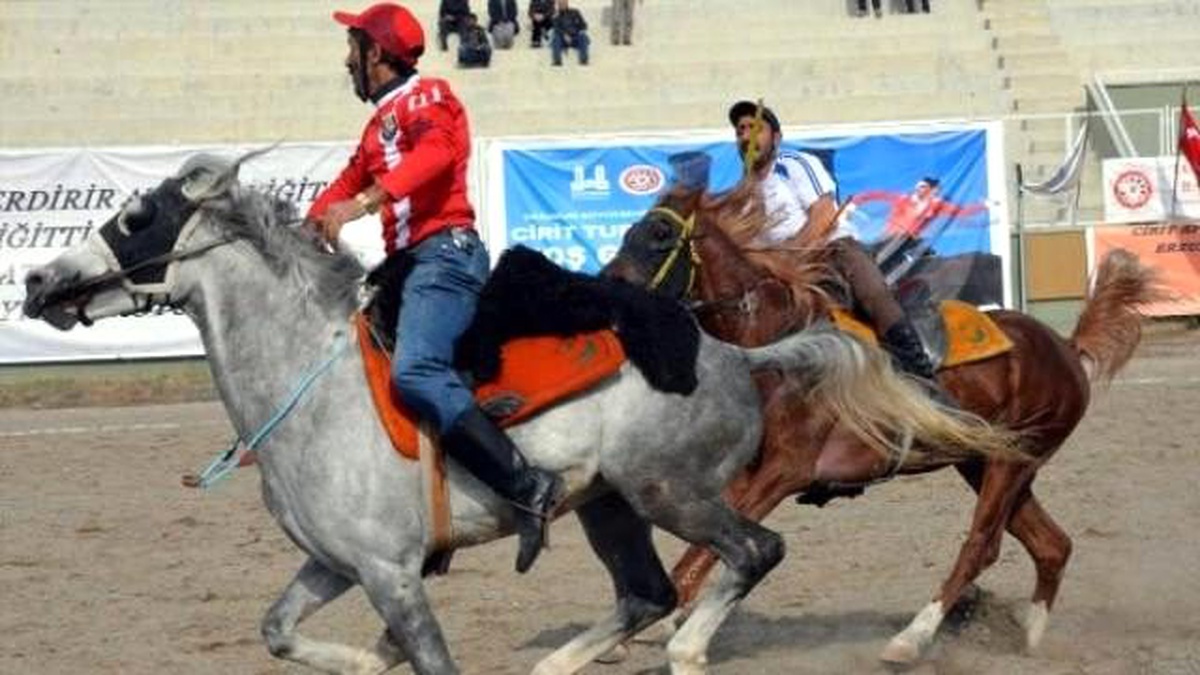 Cirit Turnuvasını Kanadalı Turistler de İzledi