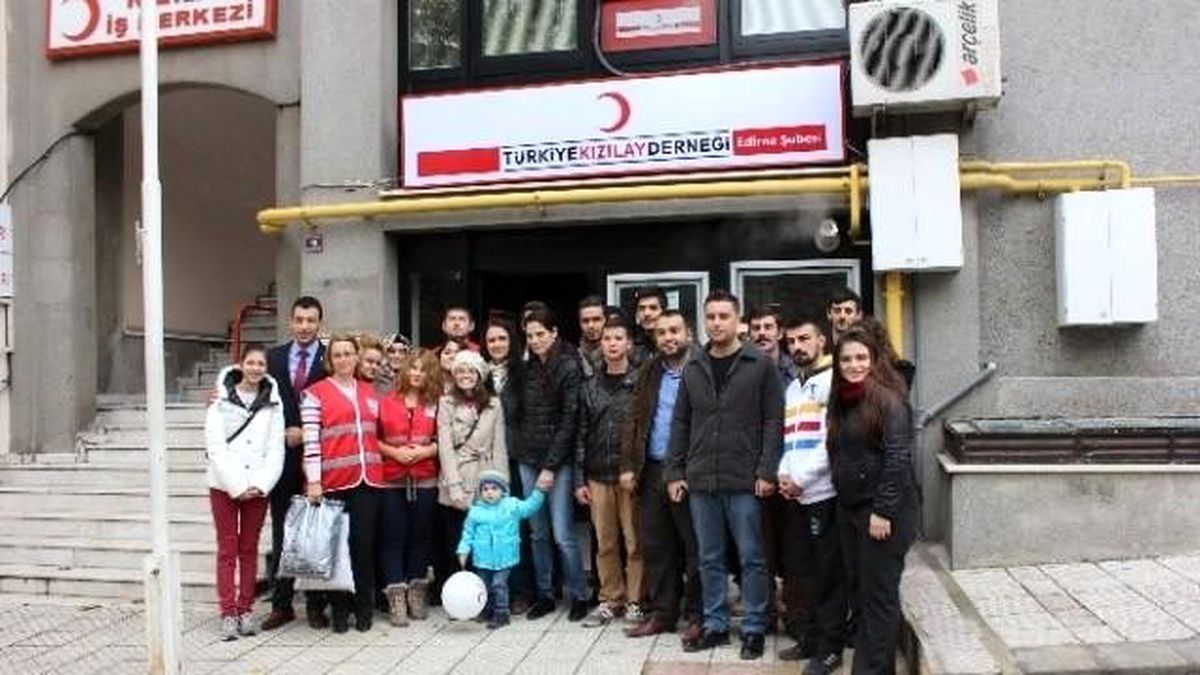 Edirne Gönüllüleri ile Türk Kızılayı El Ele