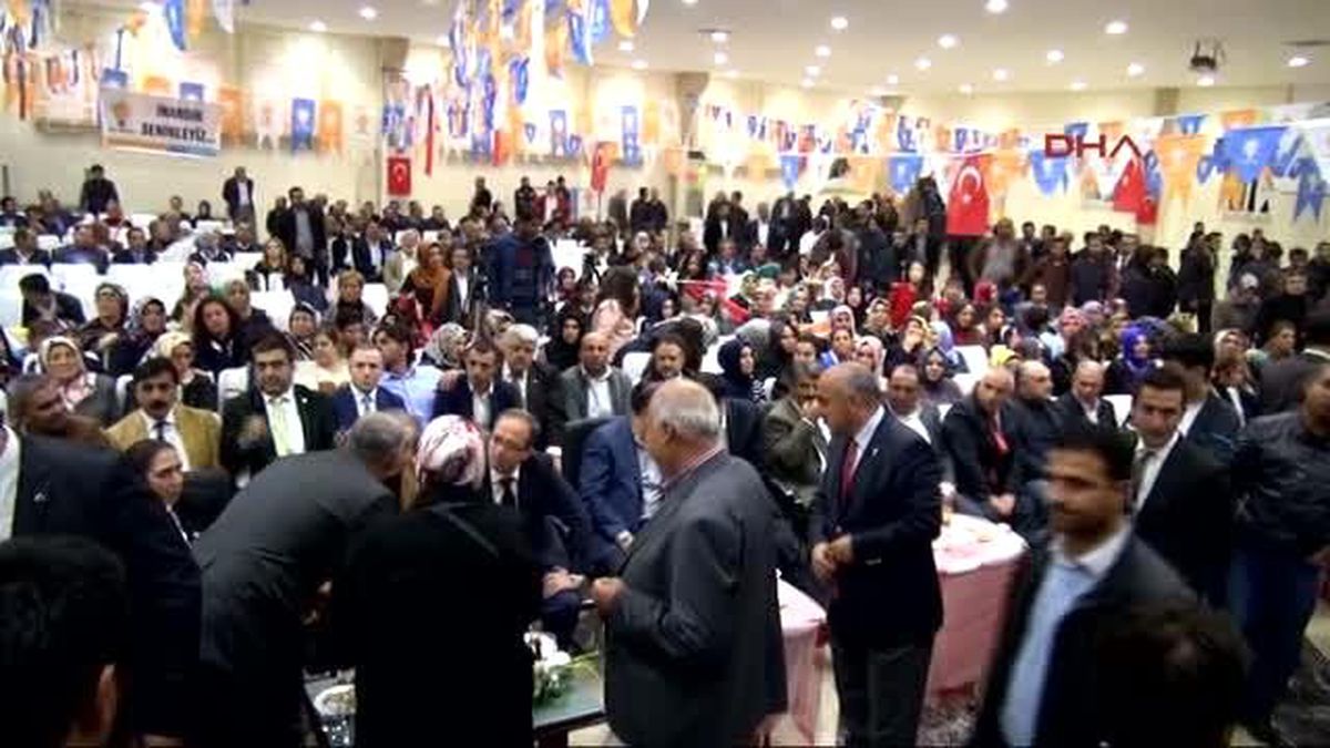 Mehdi Eker: İnsanları Tehdit Ediyorlar