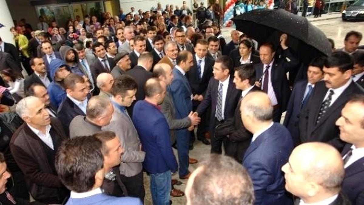 Gümrük ve Ticaret Bakanı Canikli, Giresun\'da