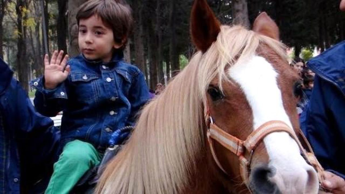 Kahramanmaraş\'ta Engelli Çocuklar Ata Bindi