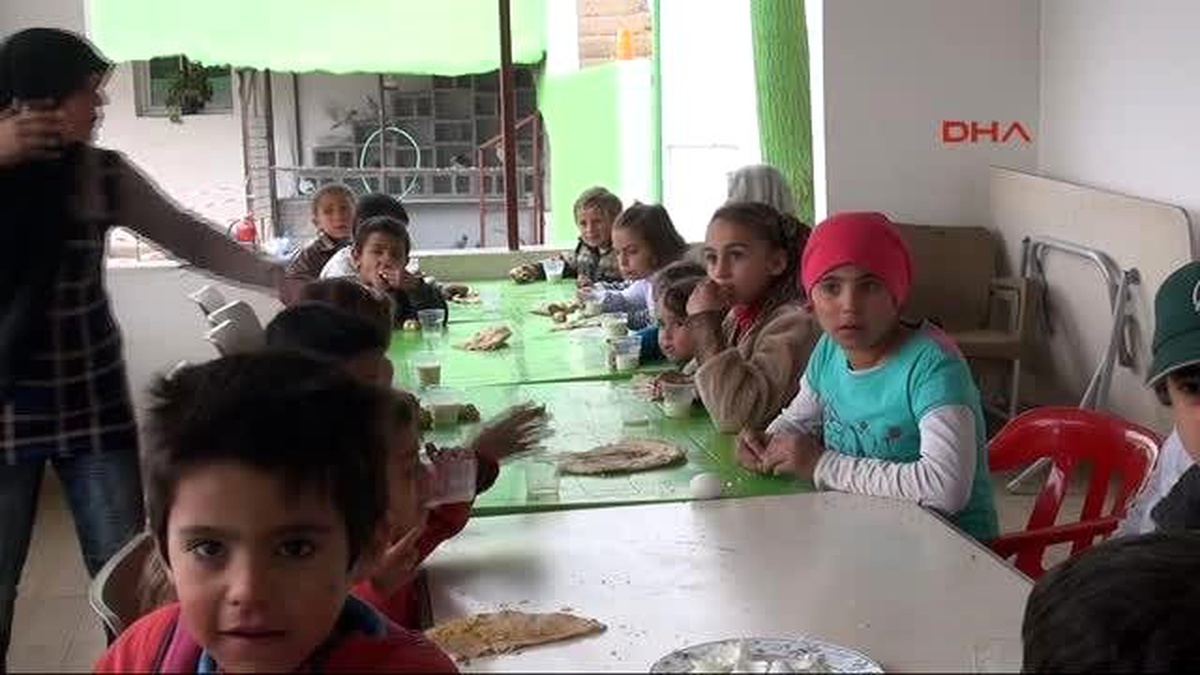 Kilis Suriyeli İşadamı 26 Yetim ve Öksüze Bakıyor