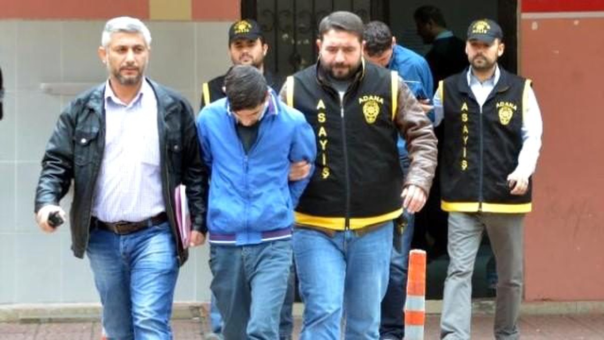 Kiralık Otomobili Satmaya Çalışırken Yakalandılar