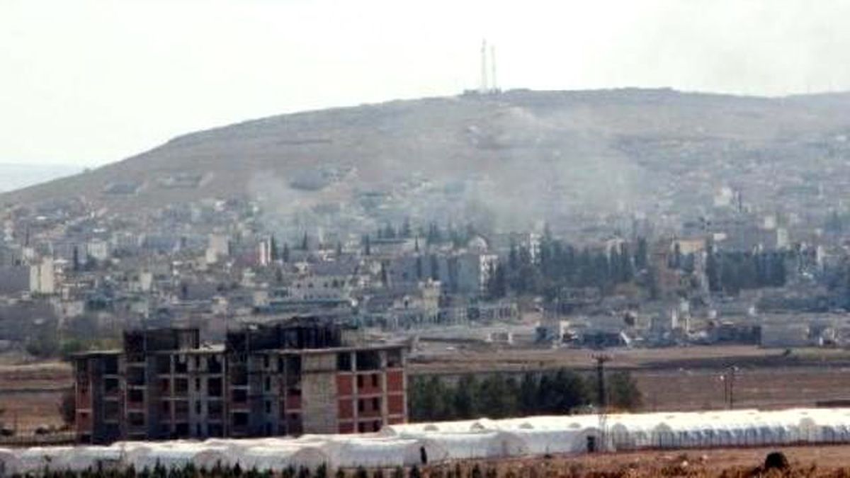 Kobani\'de Çatışmalar 3 Bölgede Devam Ediyor