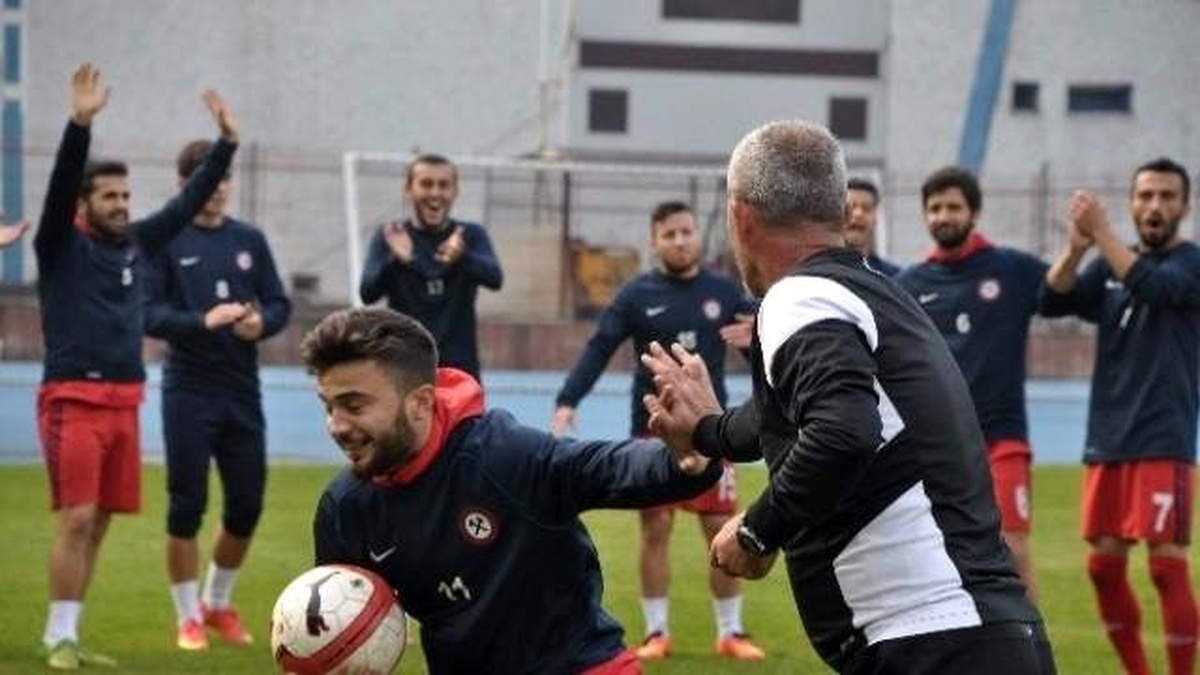 Kömürspor, Adliyespor Maçı Hazırlıklarını Sürdürüyor