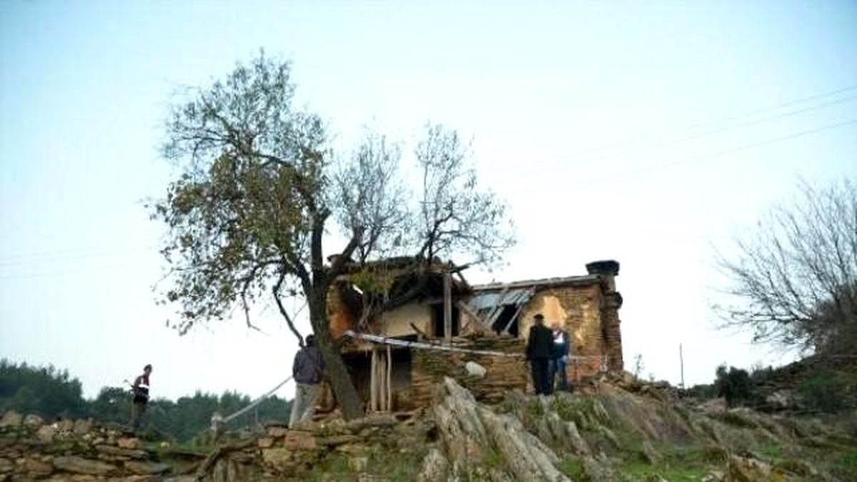 80 Yaşındaki Adam Evinde Ölü Bulundu