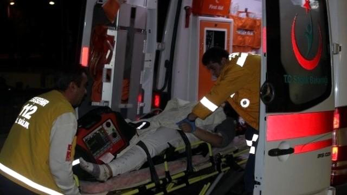 9. Kattaki Evinin Penceresinden Atlayan Genç Kız Hayatını Kaybetti