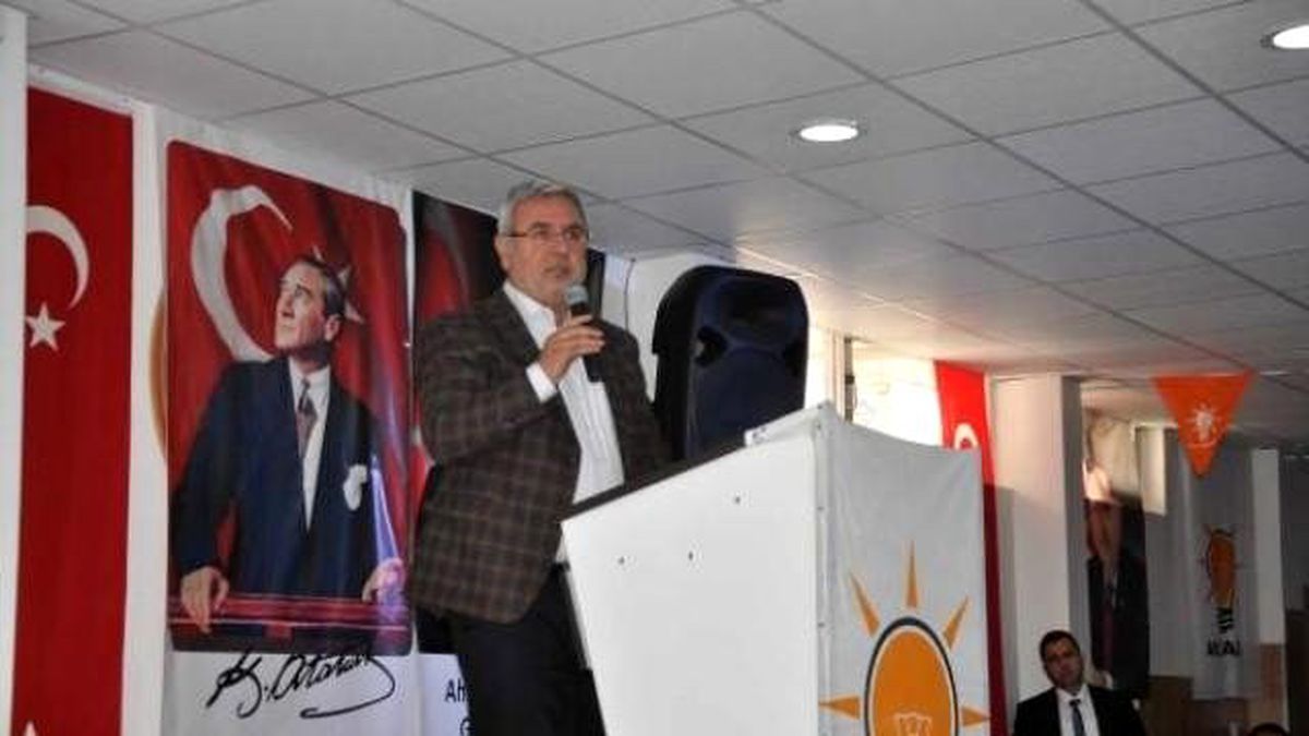 Metiner:Tüm Partiler Birleşsin,Karşımıza Tek Partiyle Çıksınlar