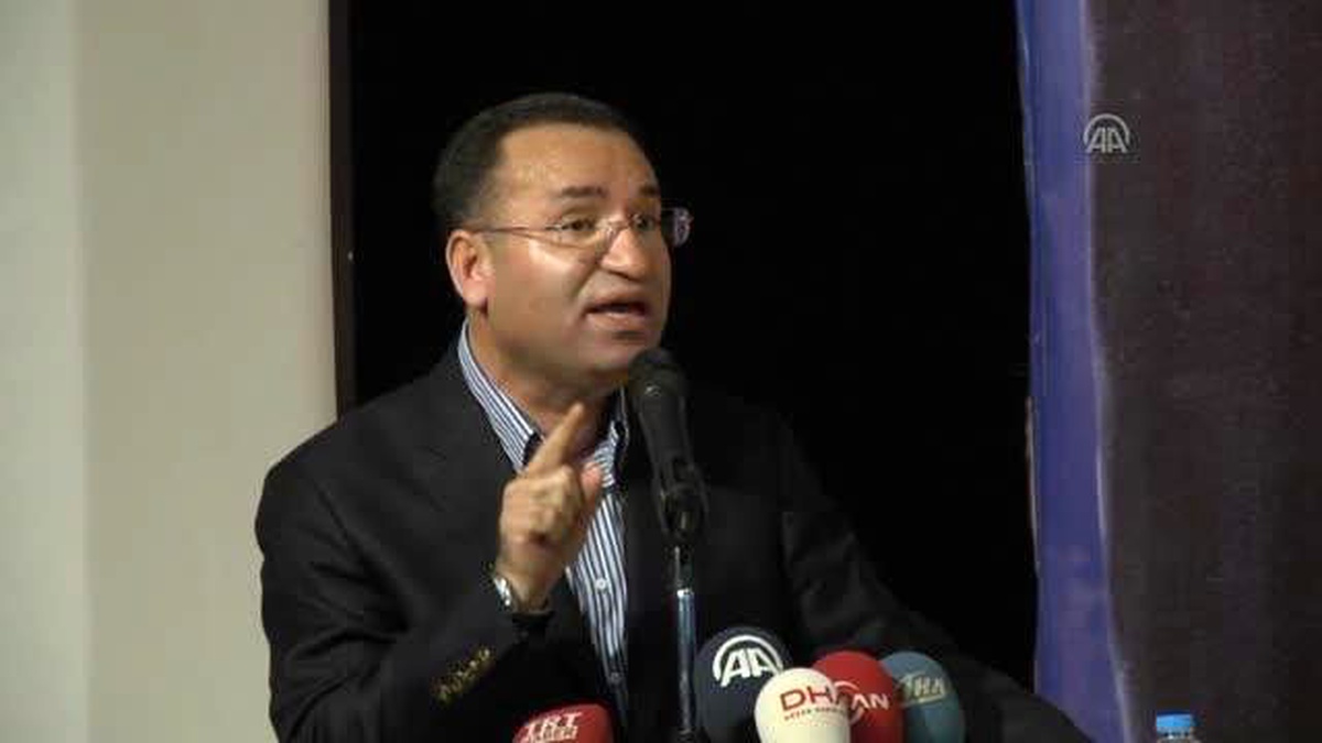 Bozdağ: "Vampirlere Danışmayacağız, Millete Danışacağız"
